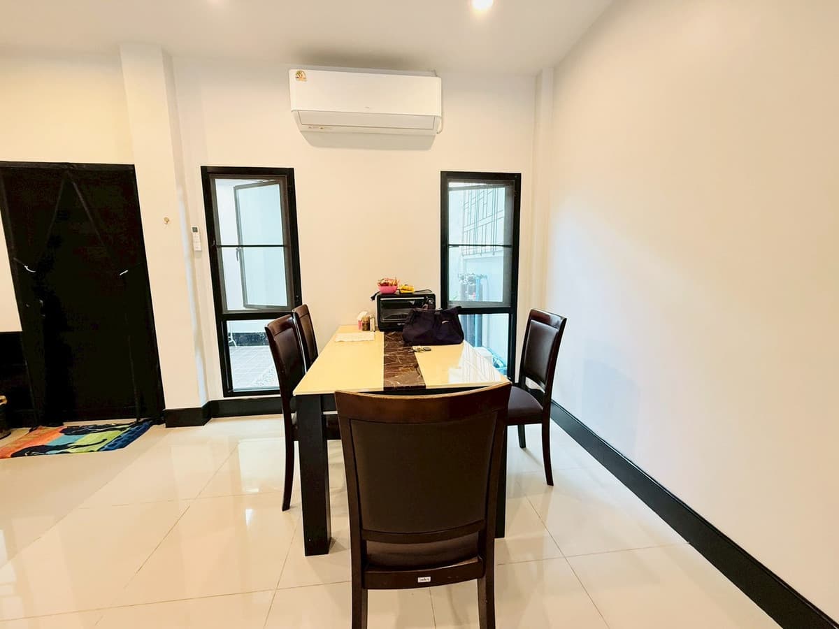 For Sell - Rent π‘ Luxury Sino-Portuguese Style Home in the Heart of Phuket City Equipped with a Smart Gate System controllable via smartphone, - image 6