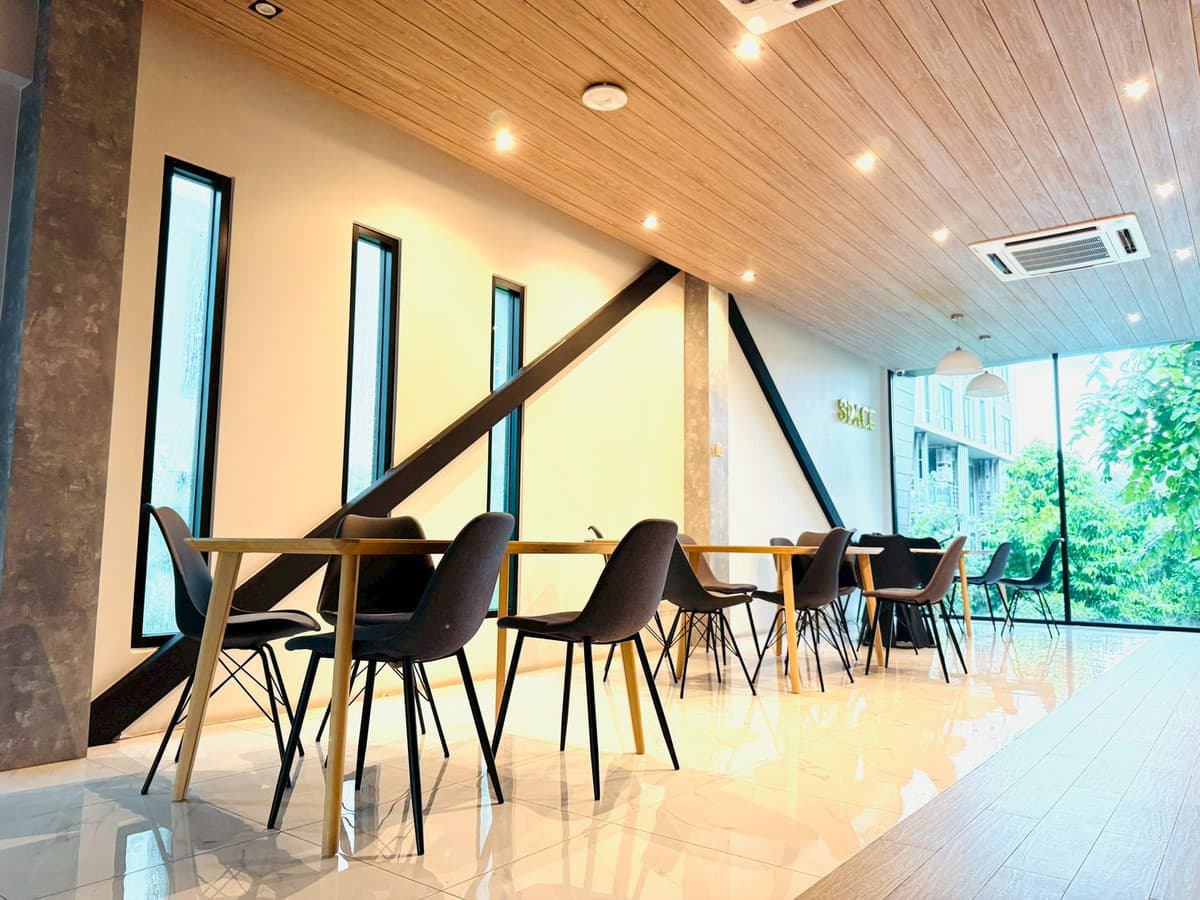 🏙✨ THE SPACE CONDOMINIUM – PHUKET TOWN Start your Phuket city lifestyle with comfort and style. A rare find in the heart of Phuket Town—close to shopping malls, hospitals, and international schools. - image 5