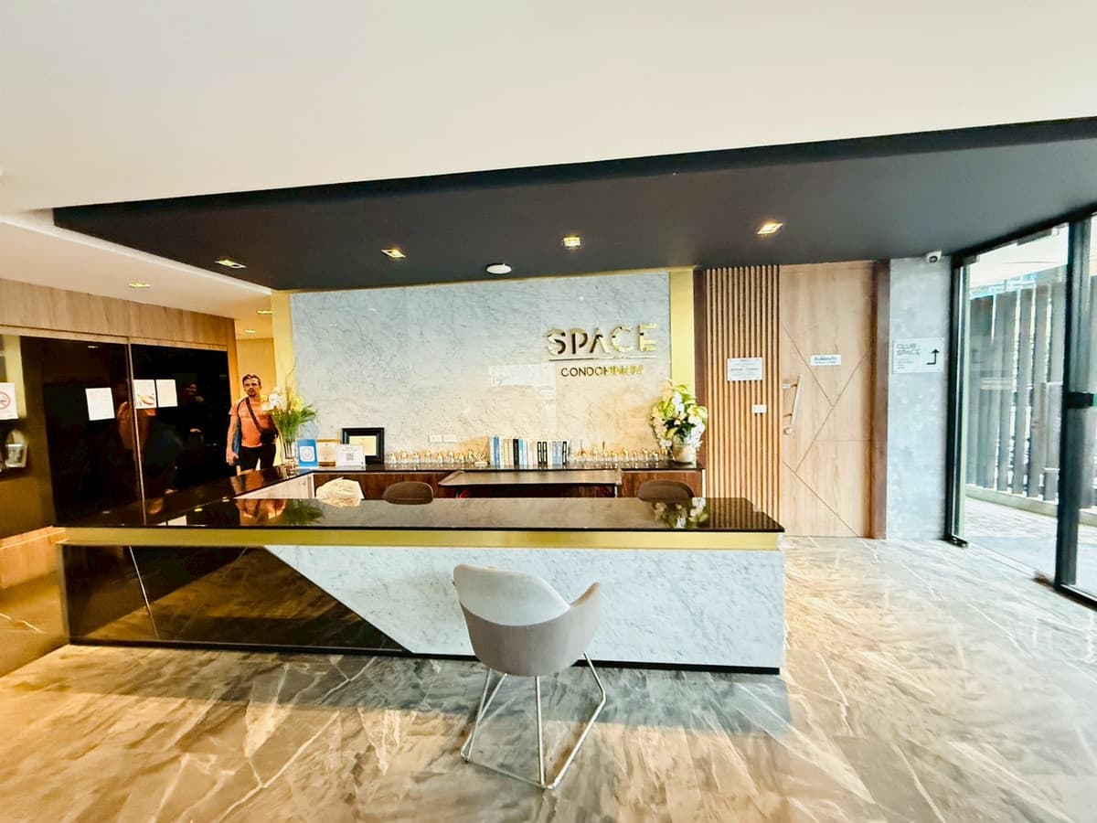 🏙✨ THE SPACE CONDOMINIUM – PHUKET TOWN Start your Phuket city lifestyle with comfort and style. A rare find in the heart of Phuket Town—close to shopping malls, hospitals, and international schools. - image 6