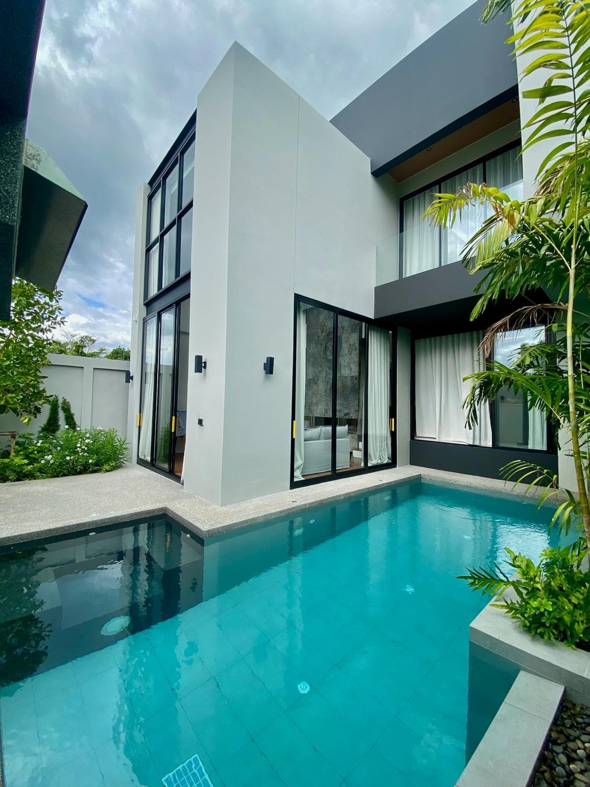 🏢💰Investment Opportunity! Your Dream Home – Only 1.4 km from Yamu Beach