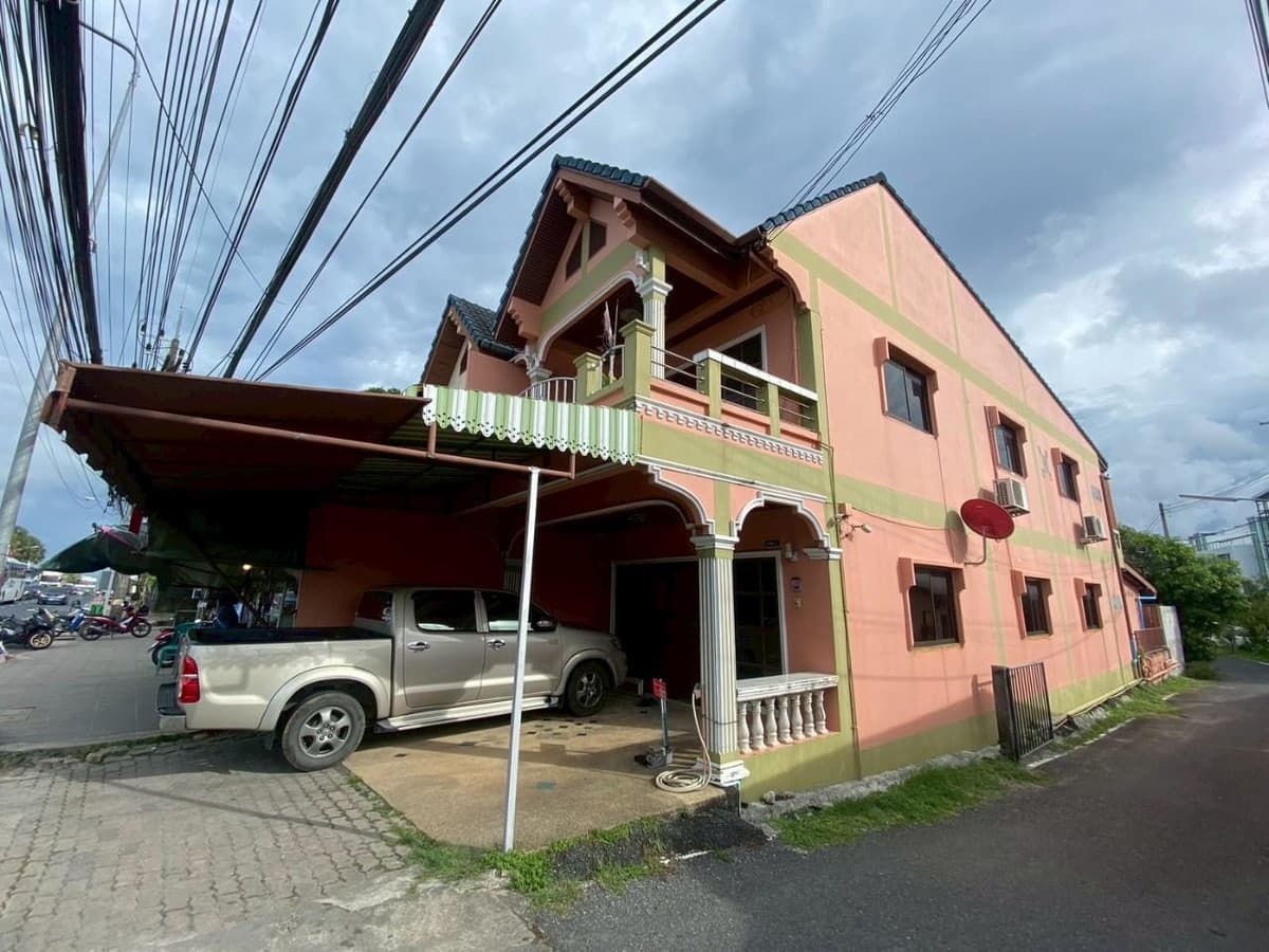 🏡 Corner house, prime location in the middle of Koh Kaew, Phuket‼️Right opportunity For people who want to live + do business in one place.
