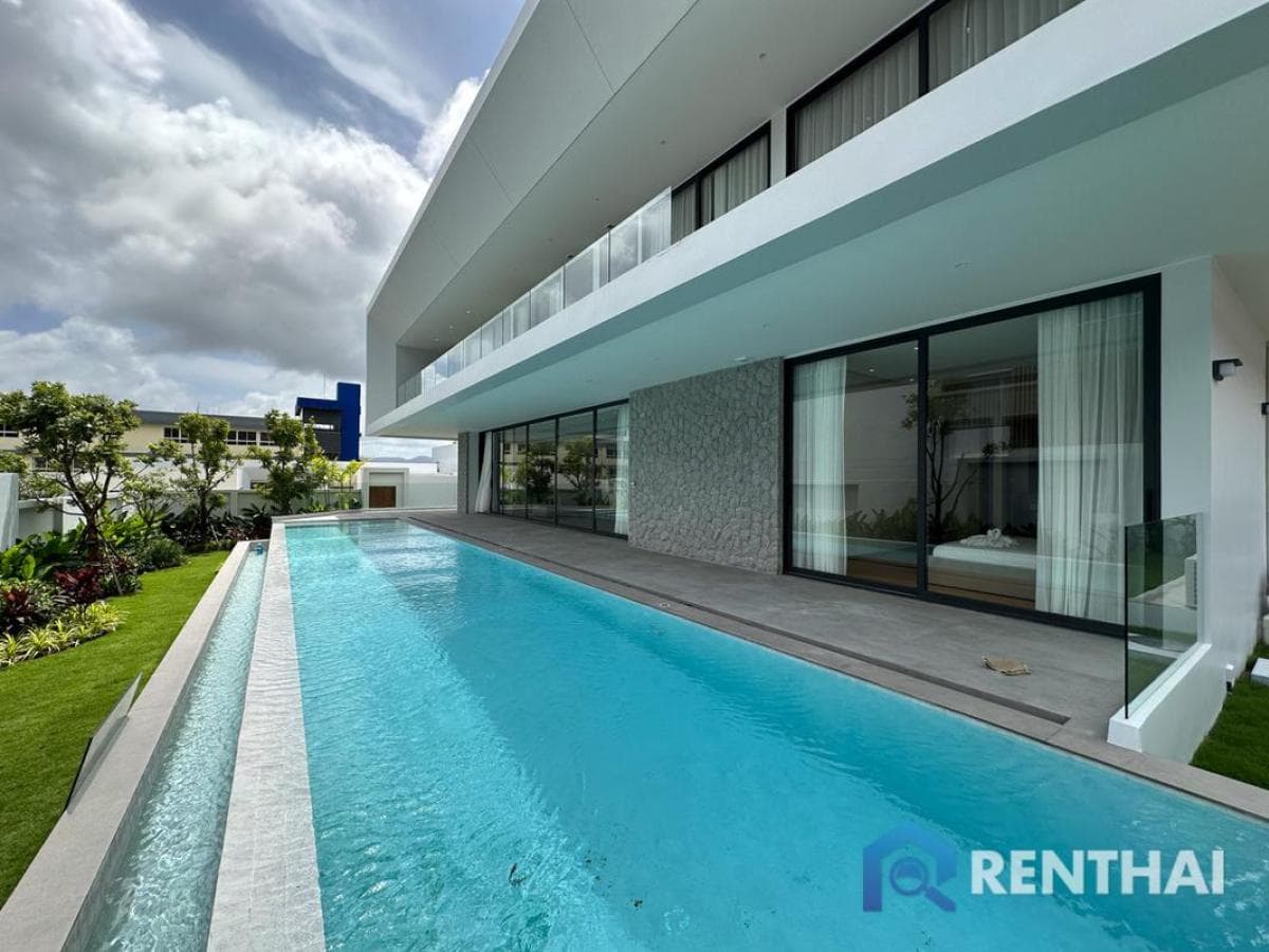 For rent villa at Clover Residence