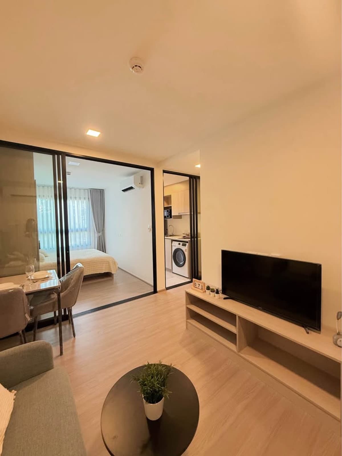 Condo for rent near Central Phuket, The Base Bukit, 1 bedroom, 2nd floor, ready to move in