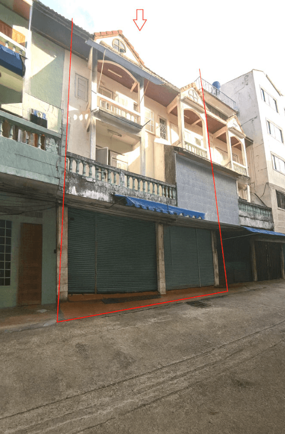 3-storey commercial building, 2 units, Patong City, Phuket, potential location, convenient travel, surrounded by amenities. Suitable for living, investing or doing business.