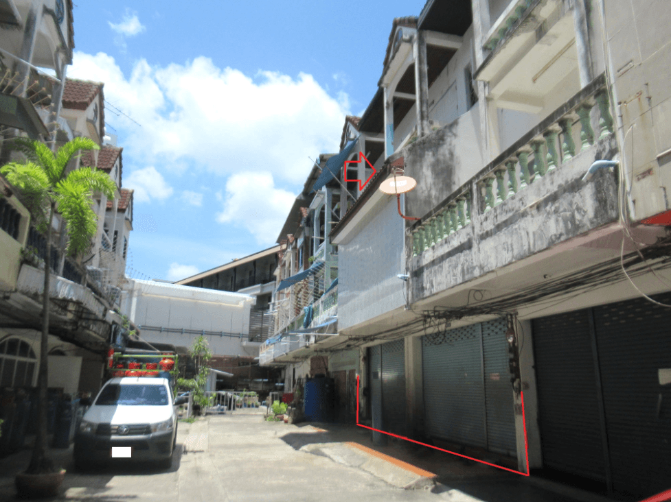 3-storey commercial building, 2 units, Patong City, Phuket, potential location, convenient travel, surrounded by amenities. Suitable for living, investing or doing business. - image 2