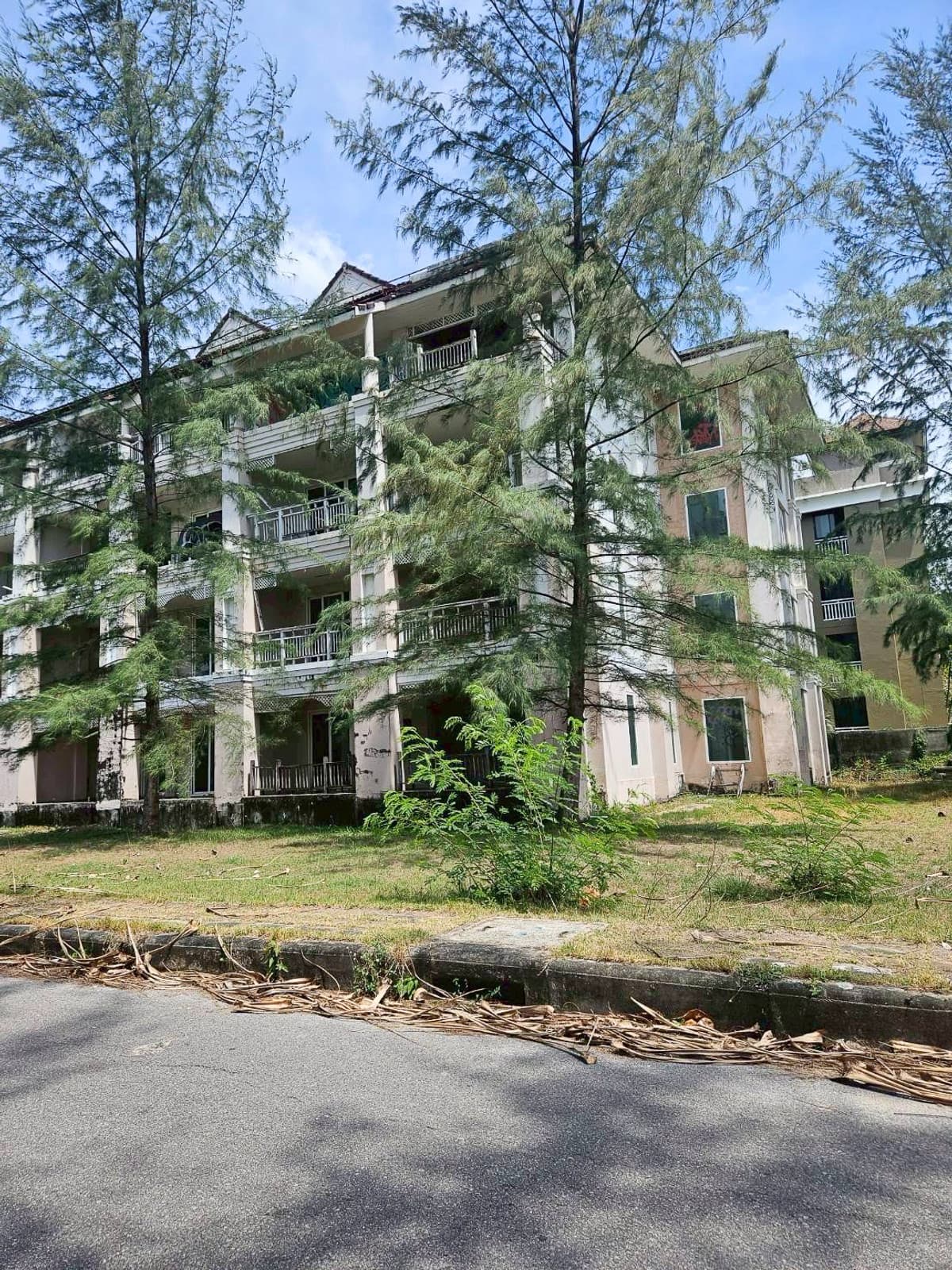 Land for sale in Phuket, Mai Khao Beach, with unfinished building, 2 rai 1 ngan. - image 3