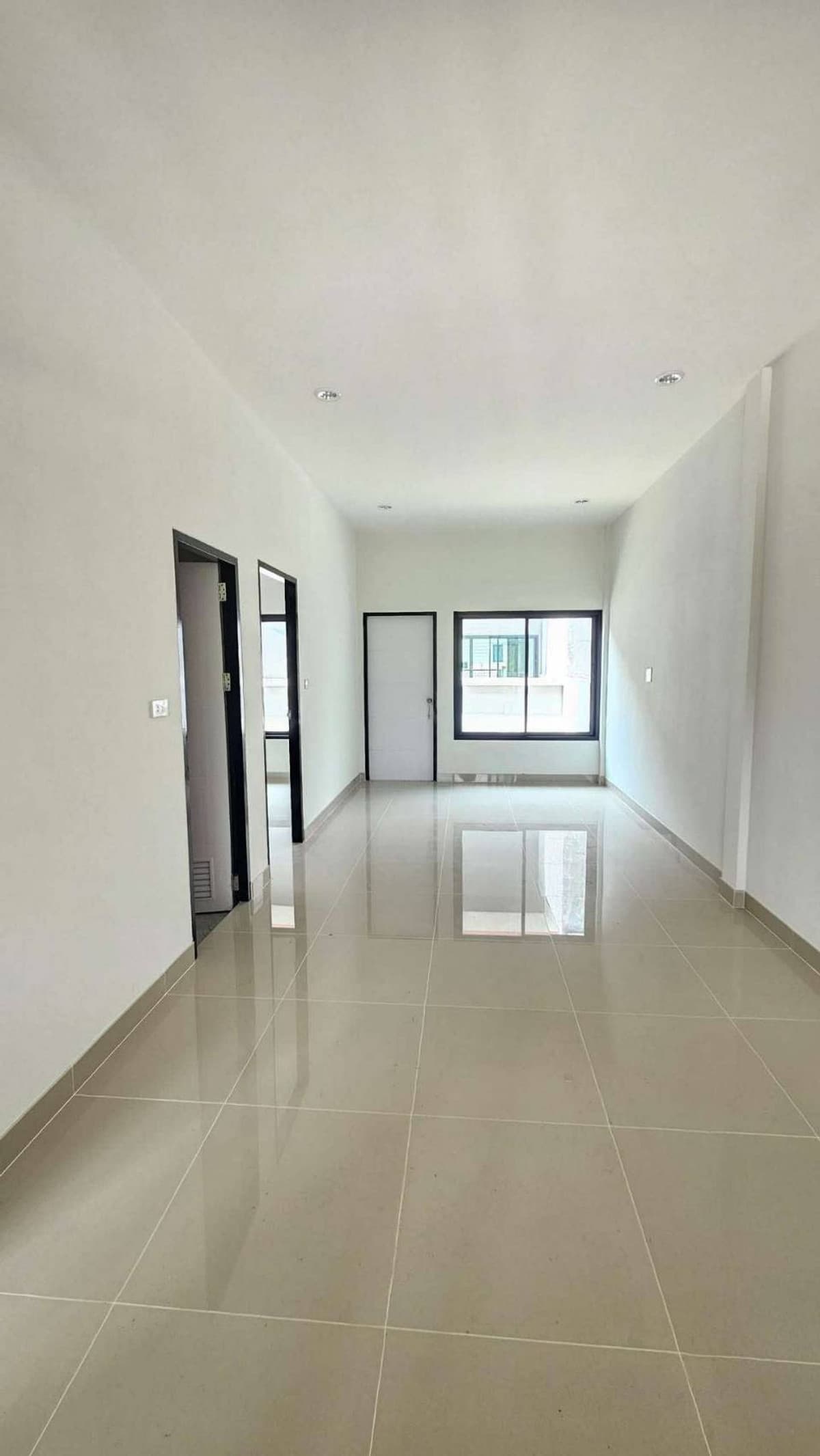 Buy and get hundreds of thousands of baht to decorate your home!! One-story townhome, newly built, prime location, Mai Khao zone, Dan Yid, Thalang District, Phuket Province. - image 4