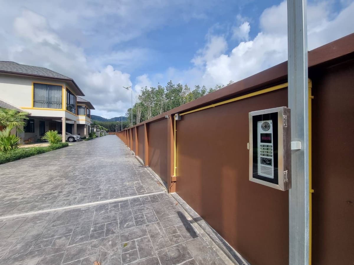 5 pool villas for sale in 1 title deed, 1.3 Rai, cheap price, with tenants, receive income immediately. - image 4