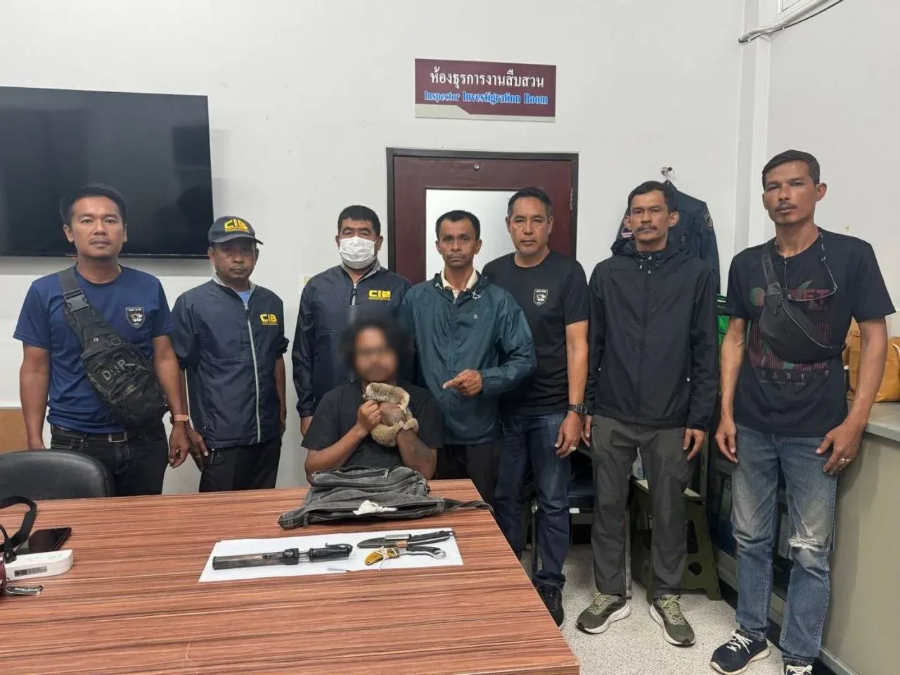 Man arrested in Phuket for using slow loris in tourist photo