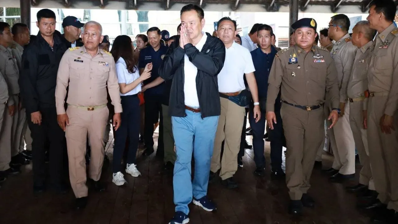 PM targets Bang Tao Beach encroachment, nominee businesses in | Phuket