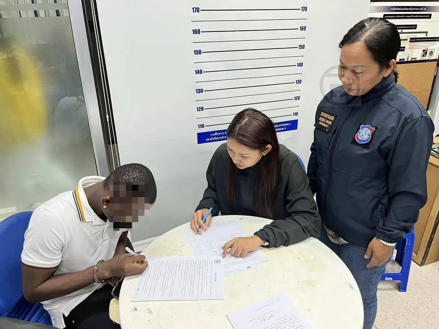Phuket tourist police arrest 2 African men using AI in