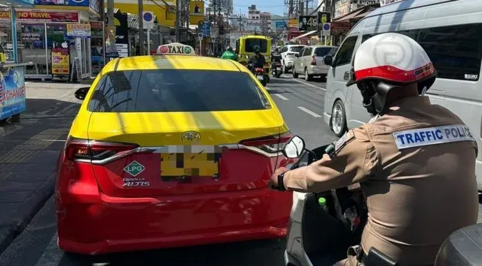 Phuket Authority Confirms Taxi Services Operating Normally