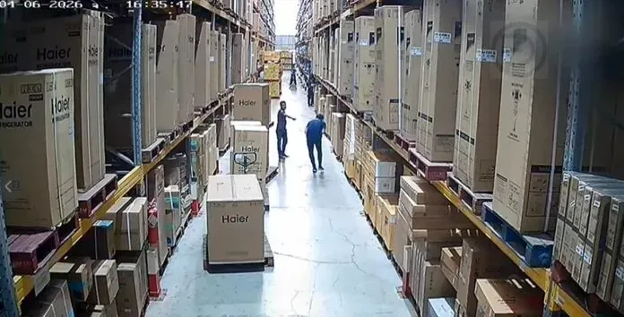 Salesman Wanted for Shooting Colleague at Phuket Mall Warehouse