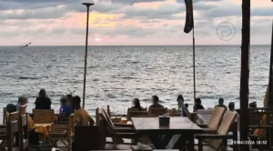 Phuket-Behörden holen mehr als 5 Rai widerrechtlich besetztes Land am Bang Tao Beach zurück