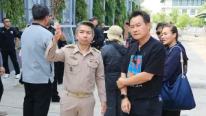 Phuket Officials Study Bangkok’s Stray Animal and Waste