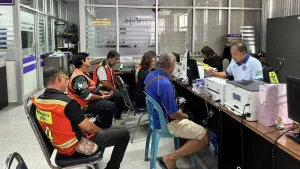 Plus de 1 200 opérateurs de transport de Phuket s'inscrivent pour l'aide au carburant