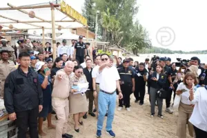 总理在 Phuket 推广 Bang Tao Beach 模式，推动公共空间改革