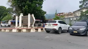 Officials dismiss claims of B500 parking fee at Bang Wad Dam