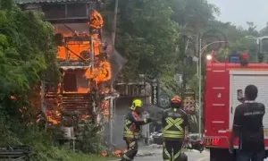 Fire destroys restaurant near Ao Yon beach in Wichit