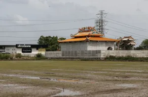 Phuket officials halt pool-villa construction after finding unapproved second building