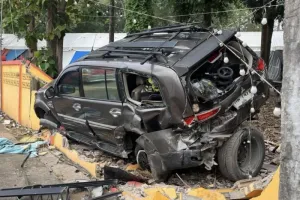 Filipino family travelling from Phuket crashes in Surat Thani, killing 3-year-old boy