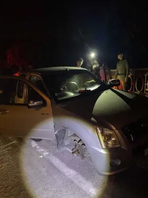 Man dies after being thrown from pickup on Phuket bridge