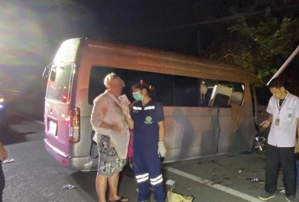 Female Russian Tourist Killed, 12 Other Foreign Tourists Injured in Phuket Van Crash