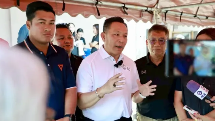 省长承诺在Saphan Hin垃圾填埋场火灾后进行长期垃圾改革