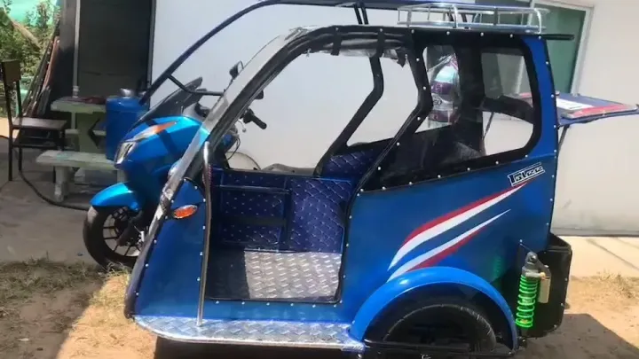 "Charlie Chaplin" le possède ! Un homme de Surin, inspiré par un film célèbre, crée le "VIP Saleng" sous la marque Talee pour lutter contre le coût du carburant