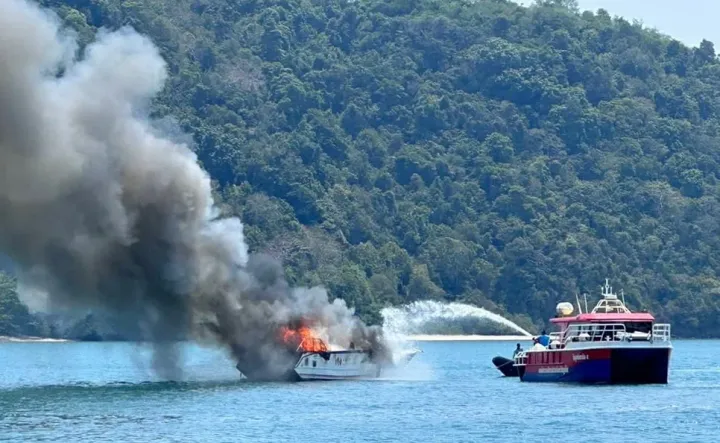 Phuket police chief suspects missing persons are still trapped in the boat after speedboat explosion, fire, and sinking.