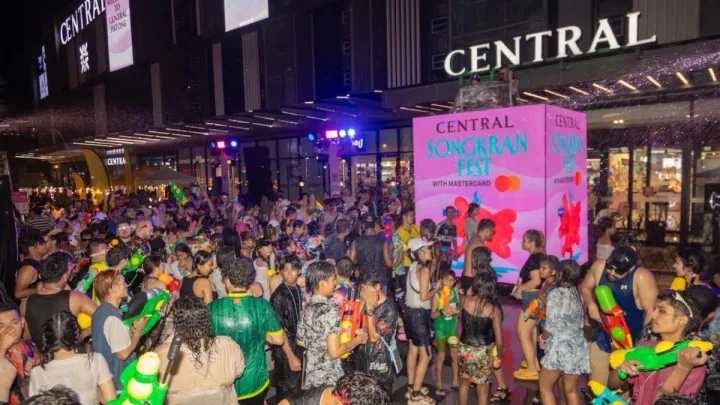 Central Songkran Fest ने Central Patong में वैश्विक भीड़ को आकर्षित किया