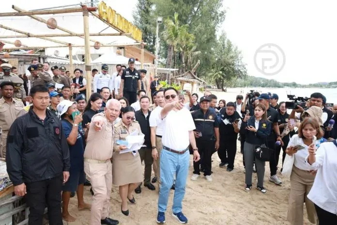 总理在 Phuket 推广 Bang Tao Beach 模式，推动公共空间改革