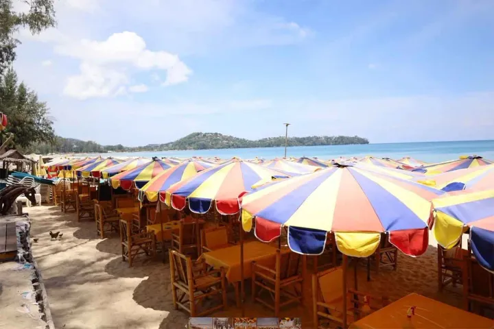 Phuket officials reclaim public beachfront land at Bang