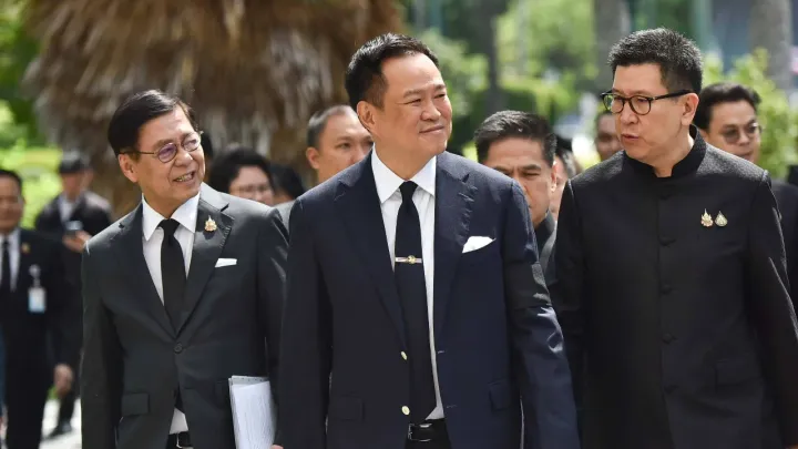 Thai PM Refers Questions on Transfer of Two Phuket Deputy Governors to Interior Ministry Permanent Secretary