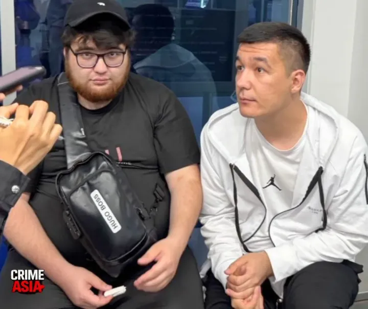 Two Uzbekistani men arrested at Phuket airport with 35 undeclared smartphones