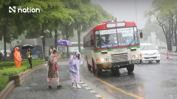 Bangkok faces heavy rain while monsoon persists over Thailand