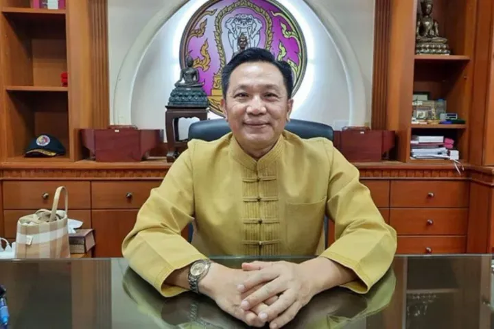 นิรัตน์ พงษ์สิทธิถาวร
