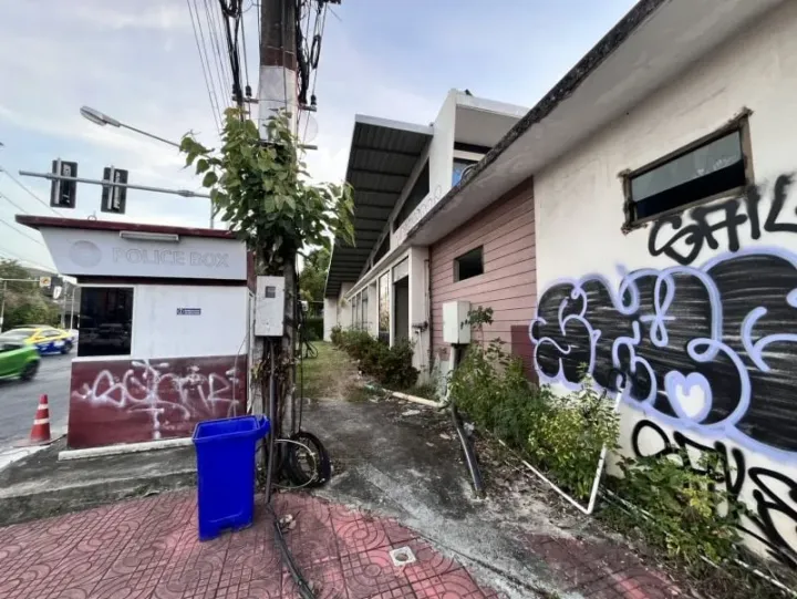 Phuket police say no evidence youth gangs are behind territorial graffiti