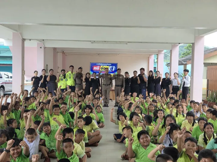 Thalang police conduct active-shooter drill at Phuket school