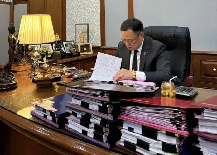 Thai prime minister orders deportation of Israeli man convicted over threats to Koh Samui zoo owner