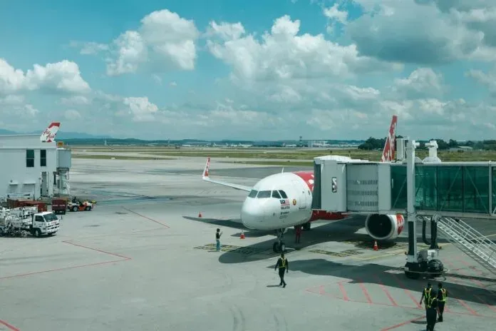 Thai deputy transport minister orders review after Krabi airport bomb hoax