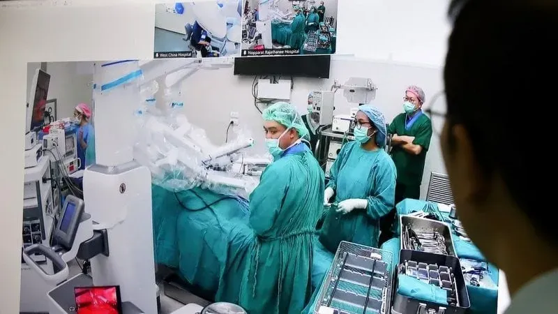 Chirurgie robotique Thaïlande-Chine : une première