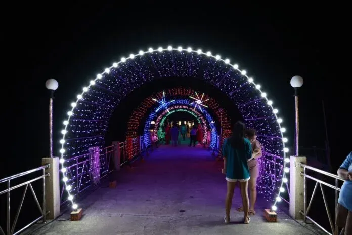 Laem Sai Festival in Thalang Draws Crowds With Local Cuisine and Plane-Spotting