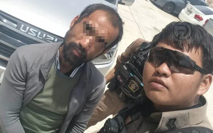 Homme armé de lames arrêté après des troubles dans la zone Saiyuan de Rawai