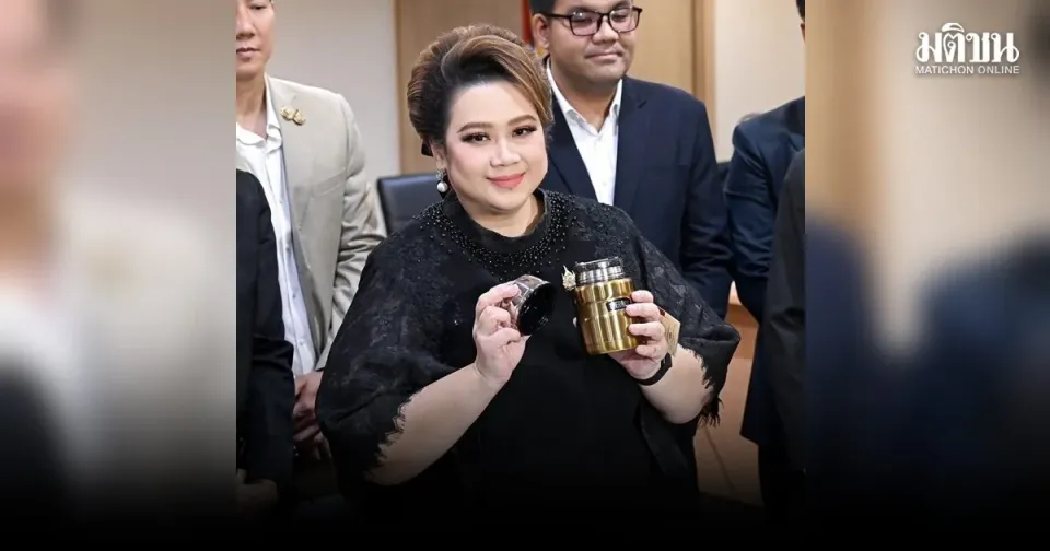 Thailand orders halt to sales of 2 Thermos bottle models after explosions