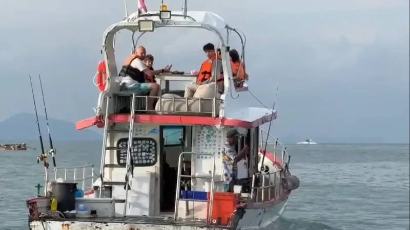 俄罗斯男子因非法经营钓鱼旅游团在 Chalong 被捕