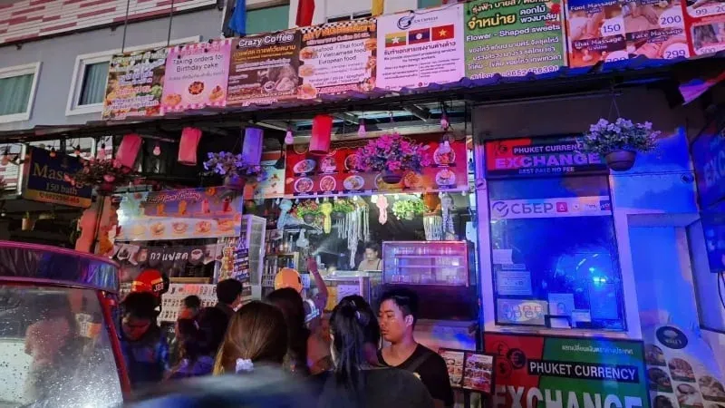 Midnight fire injures 2 at Patong eight-story building