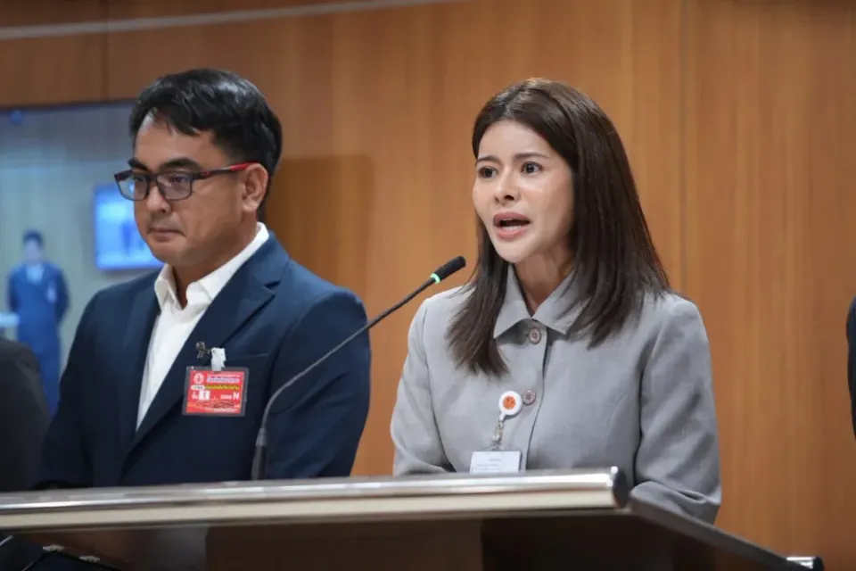 Les députés du People’s Party réclament un gouverneur élu à Phuket et qualifient les transferts de responsables de « théâtre »