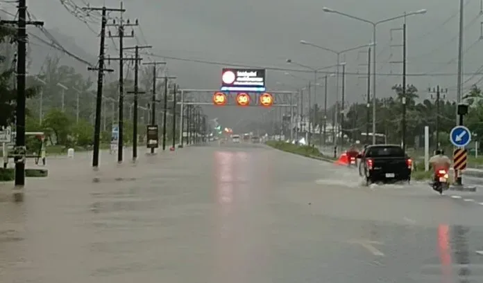 DDPM warns Phuket and five other southern provinces of flood and rough sea risks June 3-8