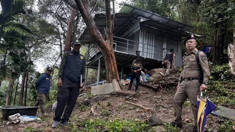 Phuket पुलिस ने Monkey Hill वन अतिक्रमण मामले में 64 वर्षीय व्यक्ति के खिलाफ कार्रवाई तेज की